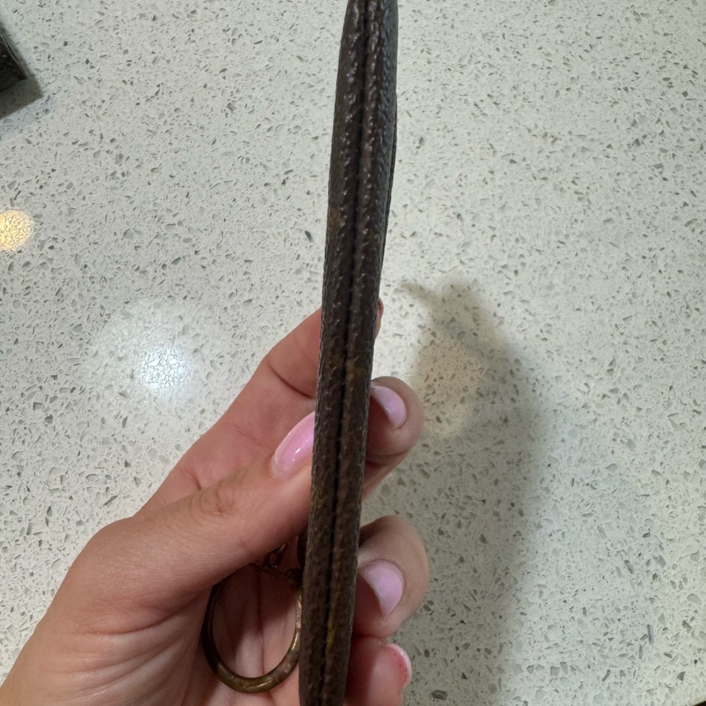 Louis Vuitton LV Monogram Key Pouch / Clés – Authentic – Replaced Chain - Picture 10 of 13